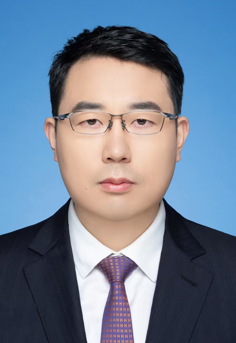 薛斯瑞.jpg